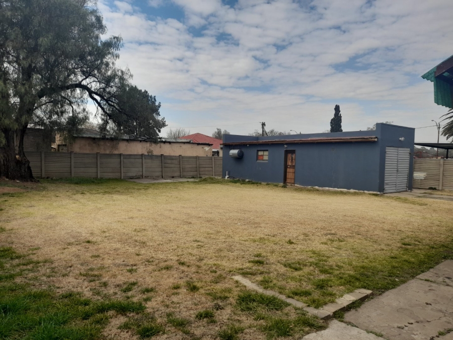 2 Bedroom Property for Sale in Peacehaven Gauteng