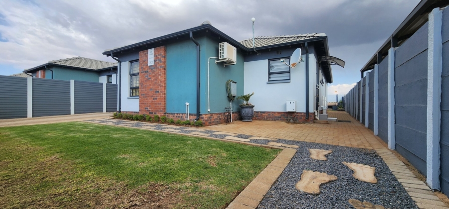 4 Bedroom Property for Sale in Sky City Gauteng