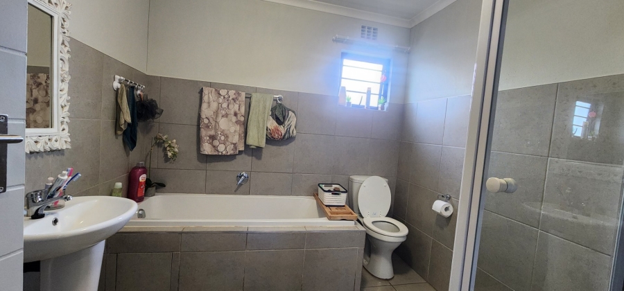 4 Bedroom Property for Sale in Sky City Gauteng
