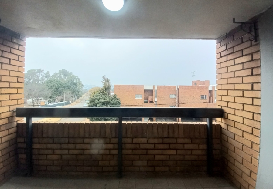 1 Bedroom Property for Sale in Malvern East Gauteng