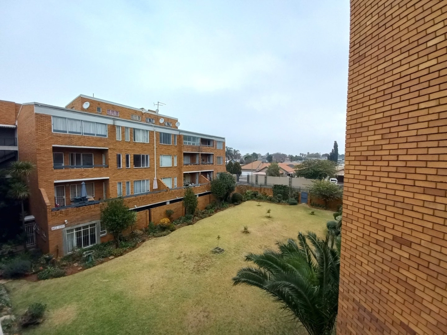 1 Bedroom Property for Sale in Malvern East Gauteng