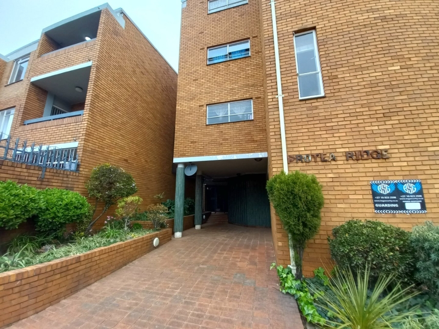 1 Bedroom Property for Sale in Malvern East Gauteng