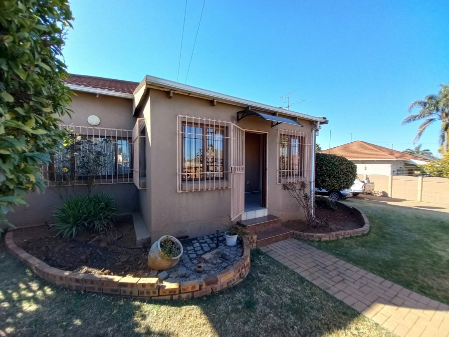 4 Bedroom Property for Sale in Primrose Gauteng