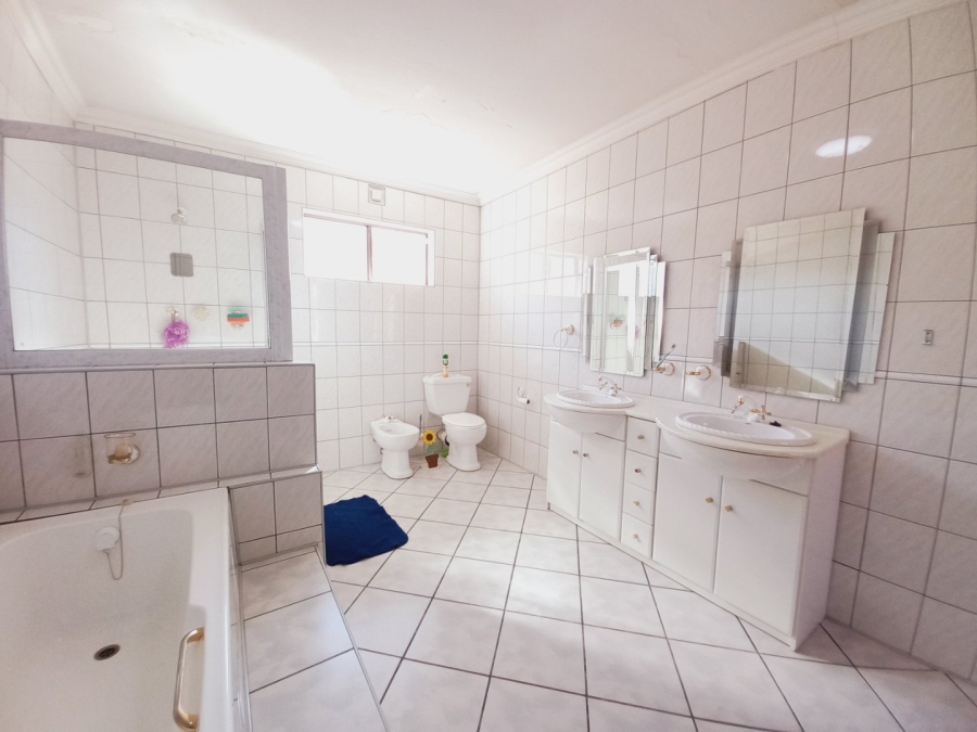 4 Bedroom Property for Sale in Primrose Gauteng