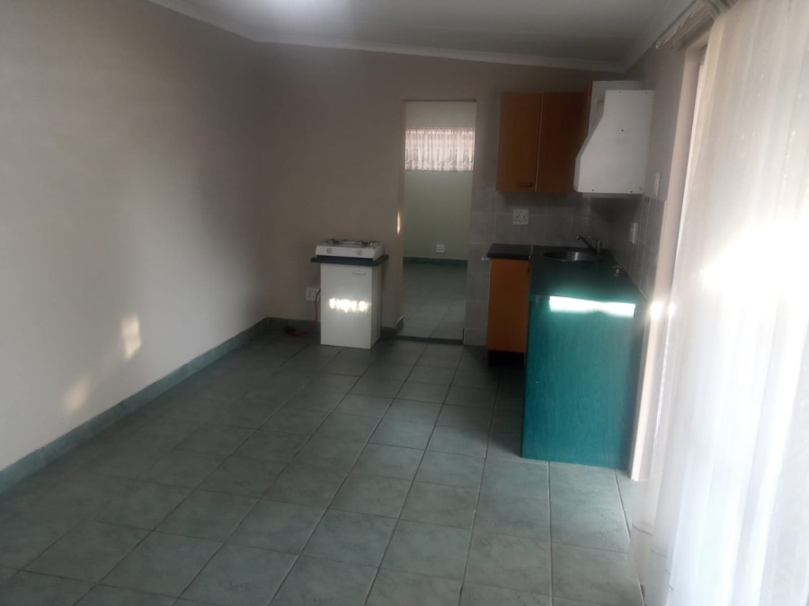 To Let 1 Bedroom Property for Rent in Highway Gardens Gauteng