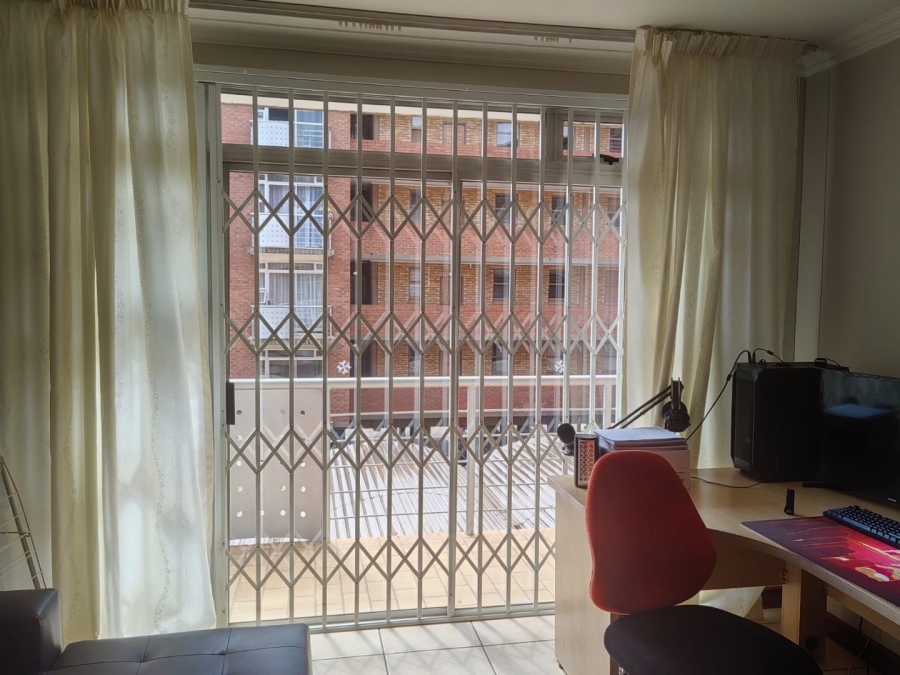 1 Bedroom Property for Sale in Hatfield Gauteng