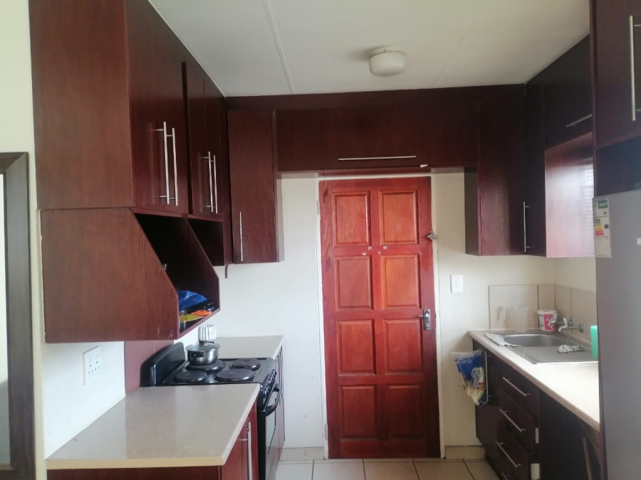 To Let 2 Bedroom Property for Rent in Riverside View Gauteng
