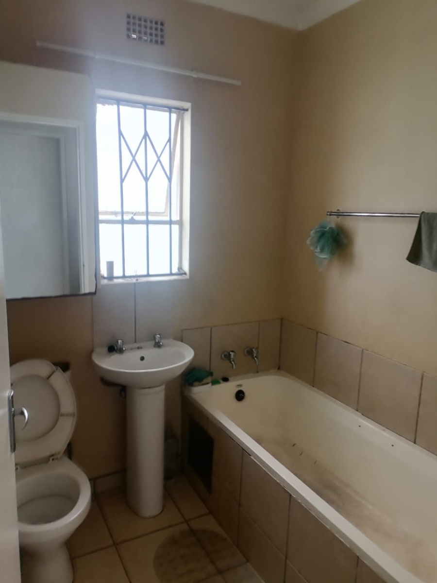 To Let 2 Bedroom Property for Rent in Riverside View Gauteng