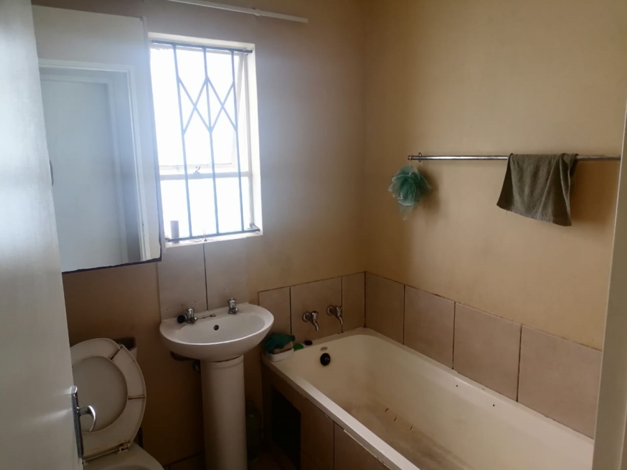 To Let 2 Bedroom Property for Rent in Riverside View Gauteng