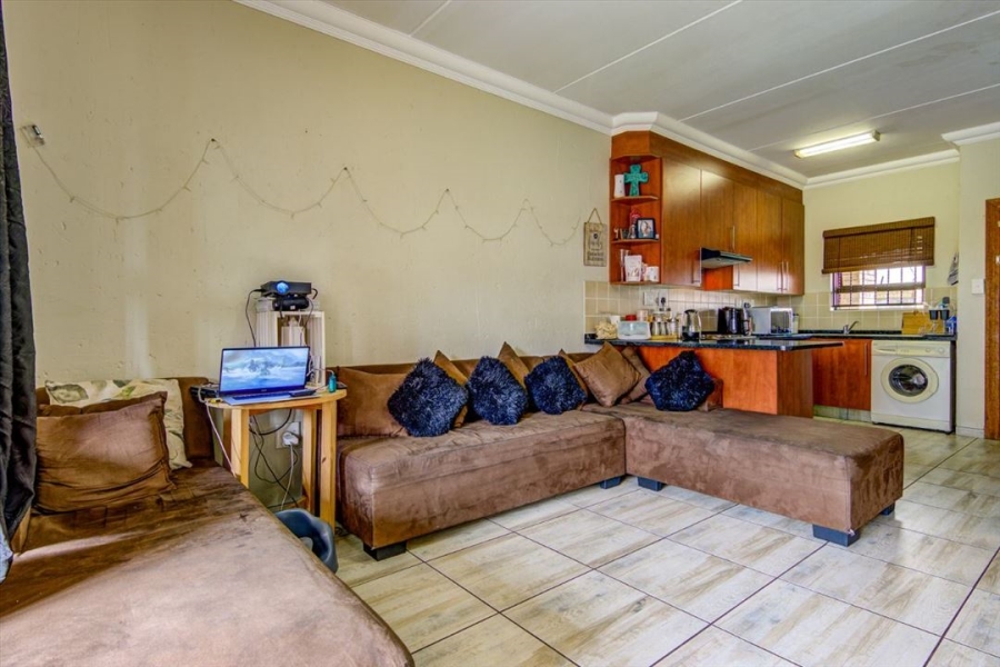 2 Bedroom Property for Sale in Ravenswood Gauteng