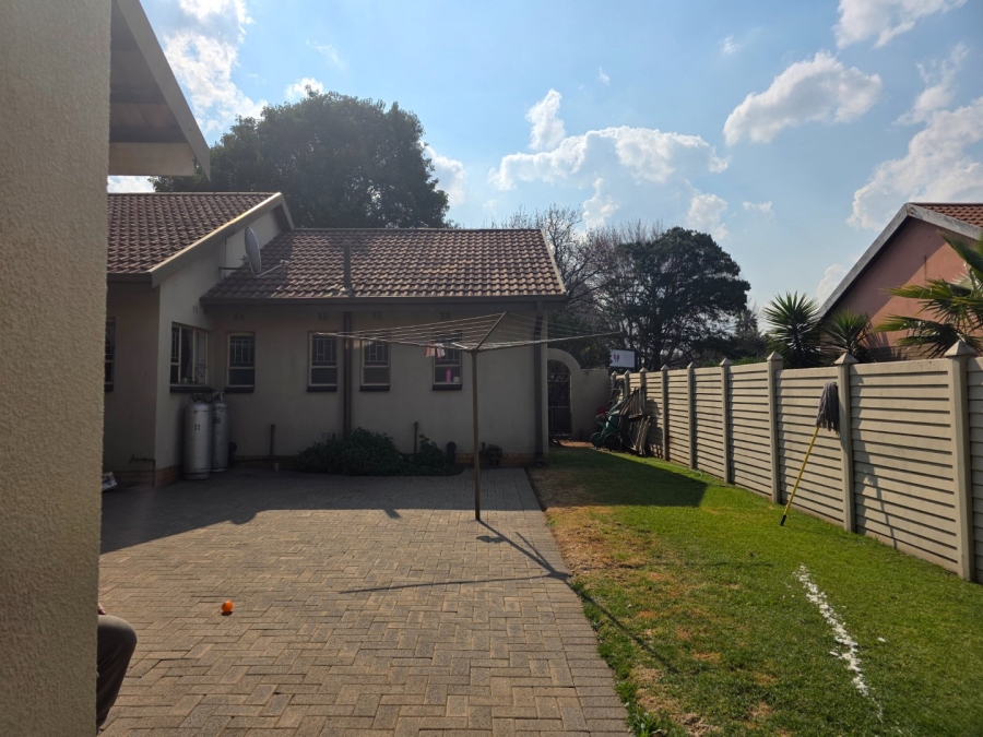 3 Bedroom Property for Sale in Vanderbijlpark SE 6 Gauteng