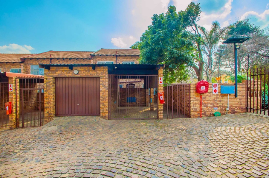 3 Bedroom Property for Sale in Ferndale Gauteng