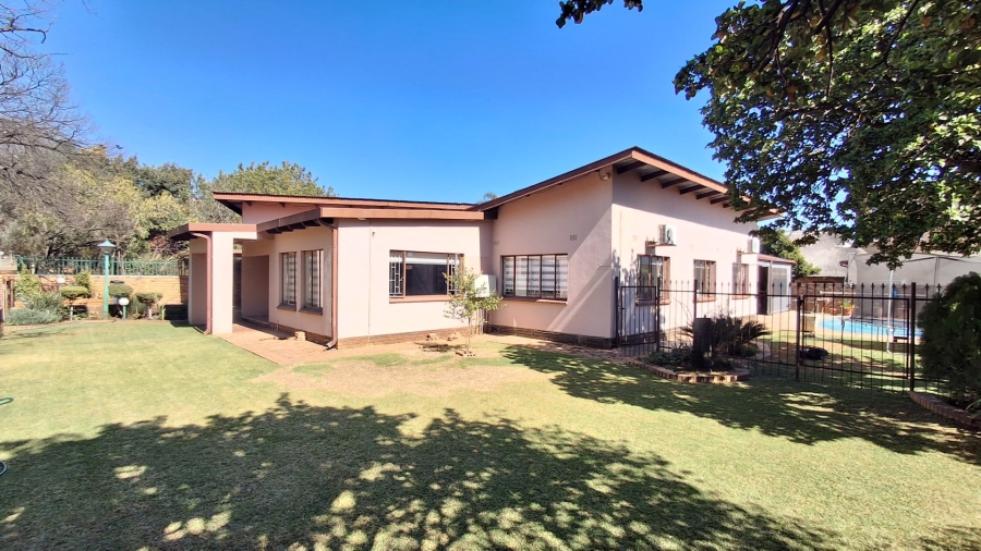 5 Bedroom Property for Sale in Pretoria Gardens Gauteng