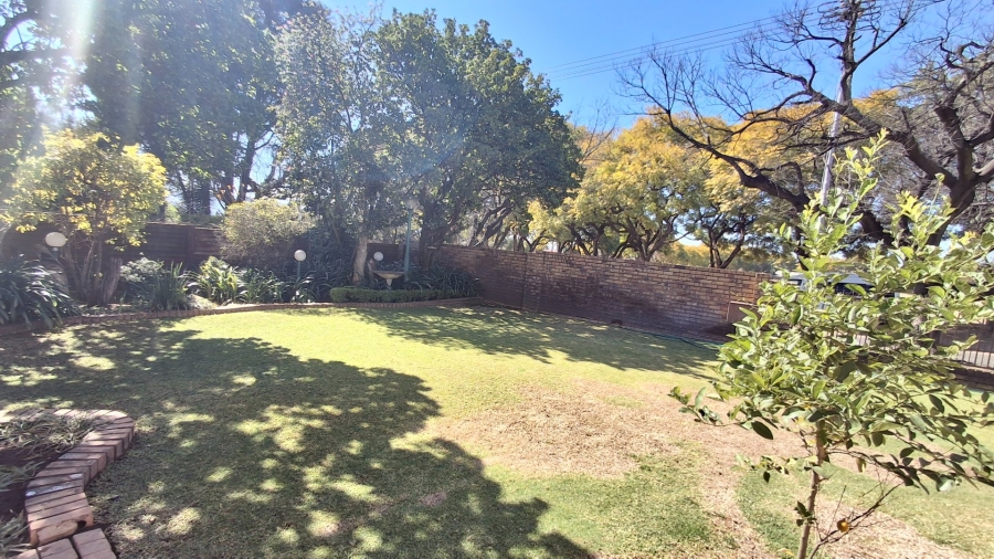 5 Bedroom Property for Sale in Pretoria Gardens Gauteng