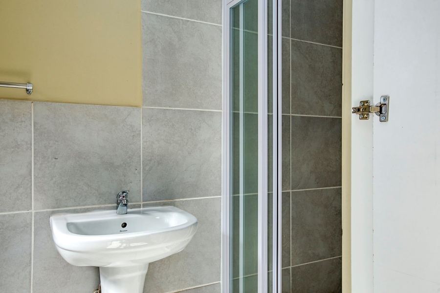 2 Bedroom Property for Sale in Princess A H Gauteng