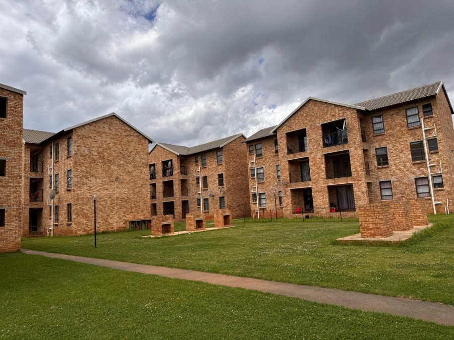 2 Bedroom Property for Sale in Princess A H Gauteng