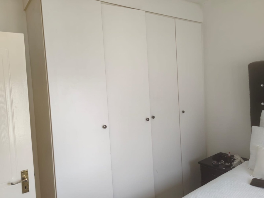 2 Bedroom Property for Sale in Hesteapark Gauteng