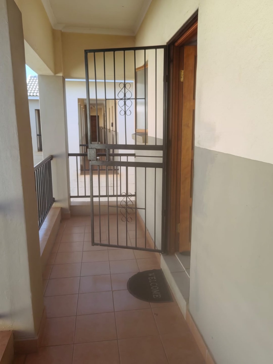 2 Bedroom Property for Sale in Hesteapark Gauteng