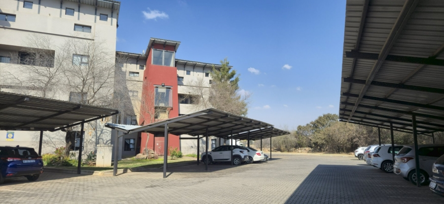 2 Bedroom Property for Sale in Rooihuiskraal North Gauteng