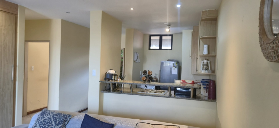 2 Bedroom Property for Sale in Rooihuiskraal North Gauteng