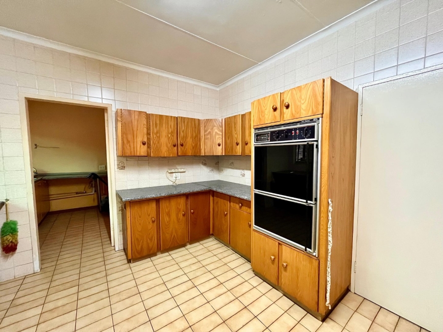 To Let 4 Bedroom Property for Rent in Eldoraigne Gauteng