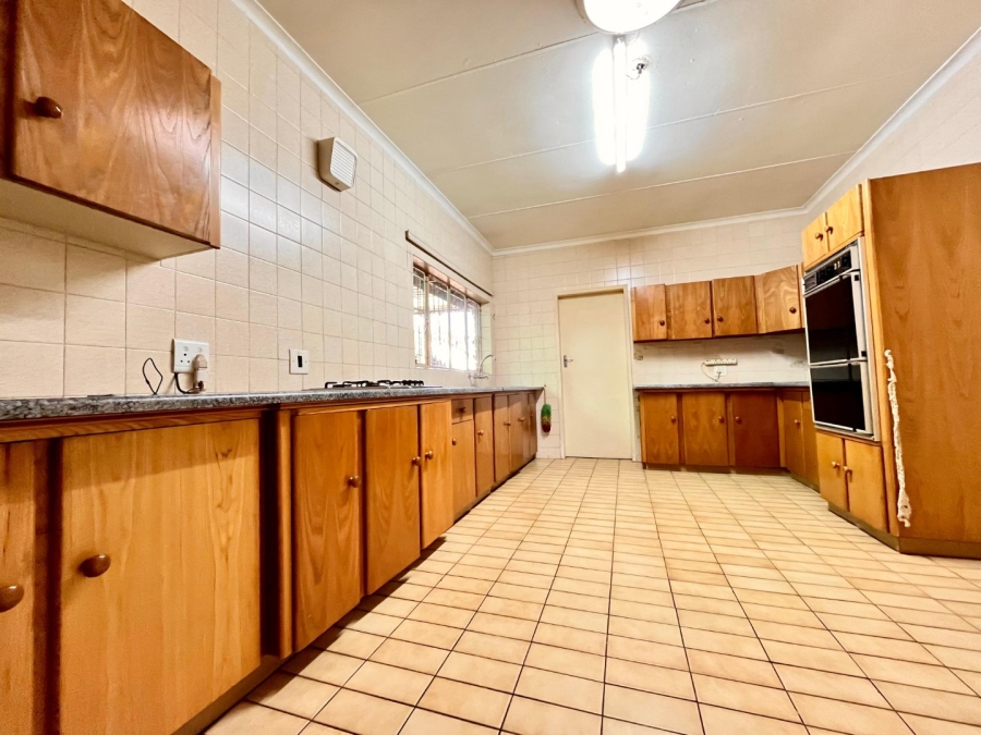 To Let 4 Bedroom Property for Rent in Eldoraigne Gauteng