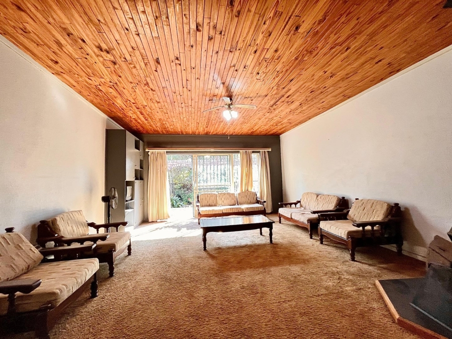 To Let 4 Bedroom Property for Rent in Eldoraigne Gauteng
