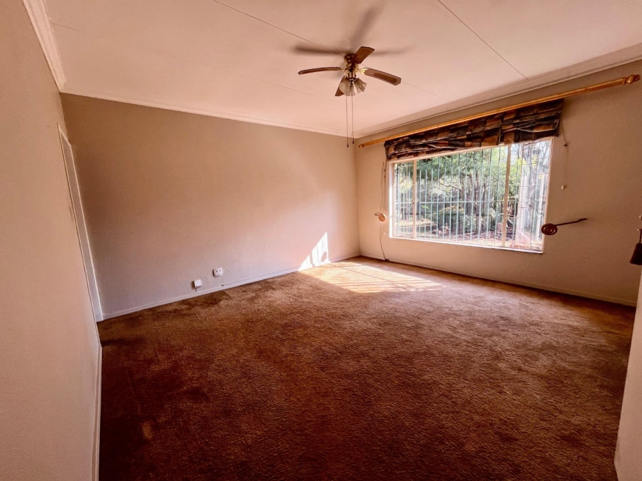 To Let 4 Bedroom Property for Rent in Eldoraigne Gauteng
