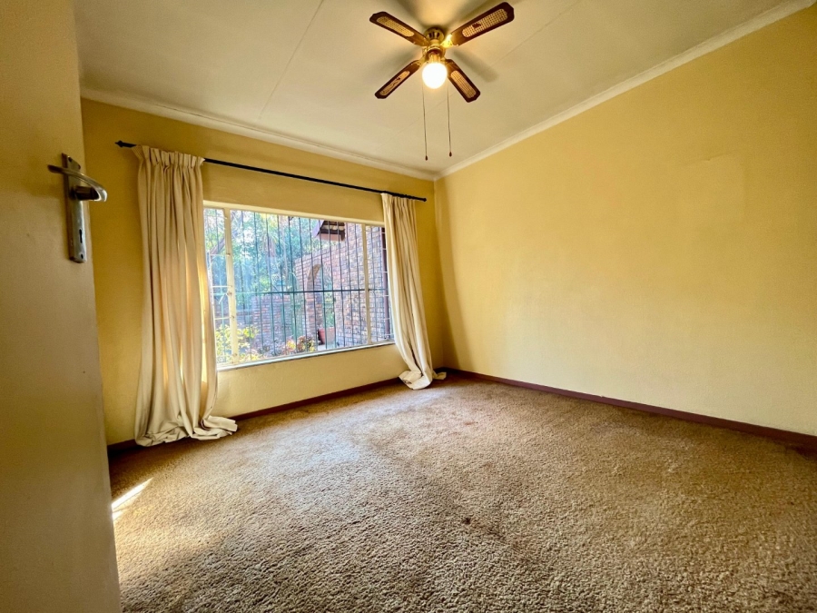To Let 4 Bedroom Property for Rent in Eldoraigne Gauteng