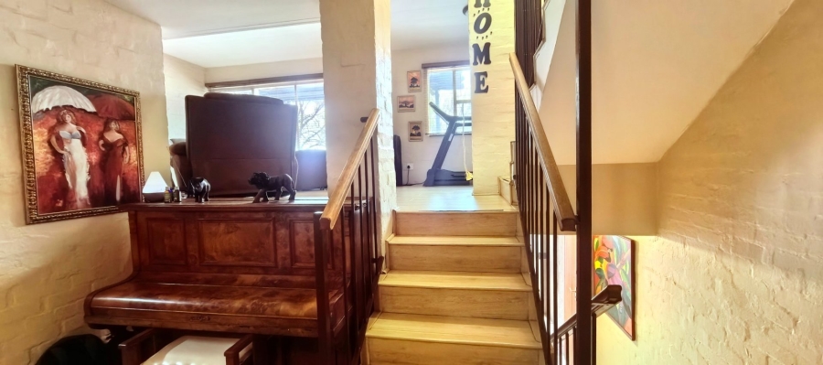 3 Bedroom Property for Sale in La Montagne Gauteng