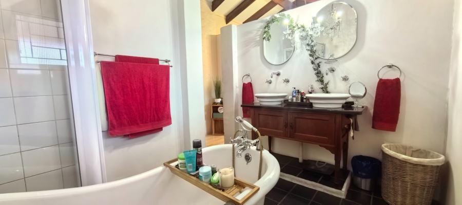 3 Bedroom Property for Sale in La Montagne Gauteng