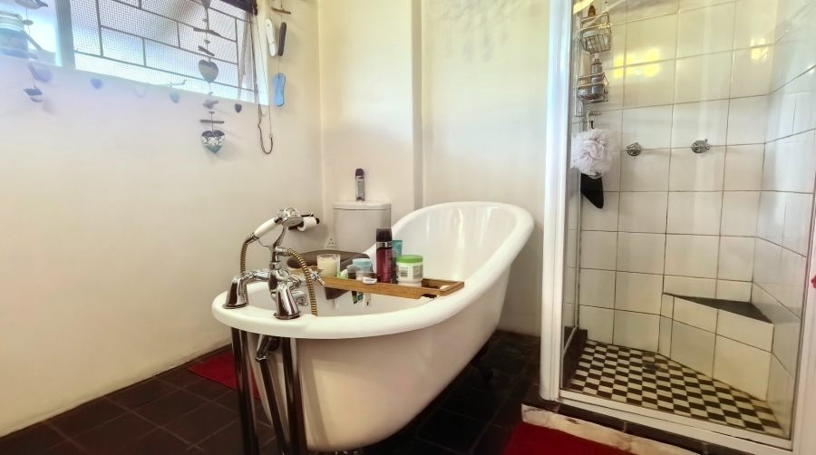 3 Bedroom Property for Sale in La Montagne Gauteng