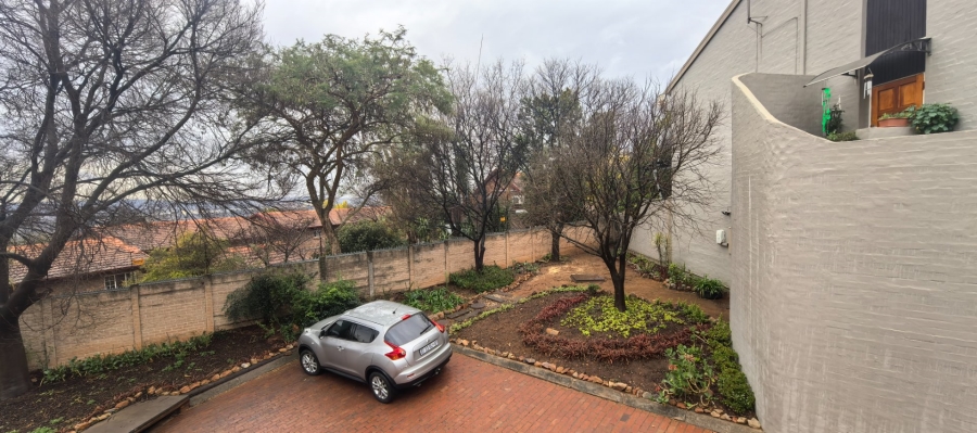 3 Bedroom Property for Sale in La Montagne Gauteng