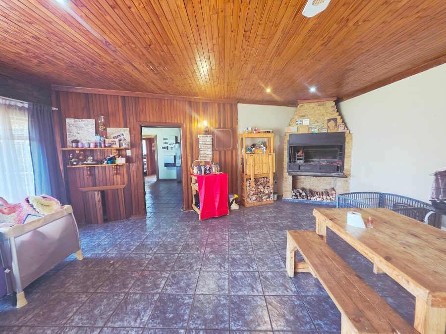 4 Bedroom Property for Sale in Petersfield Gauteng
