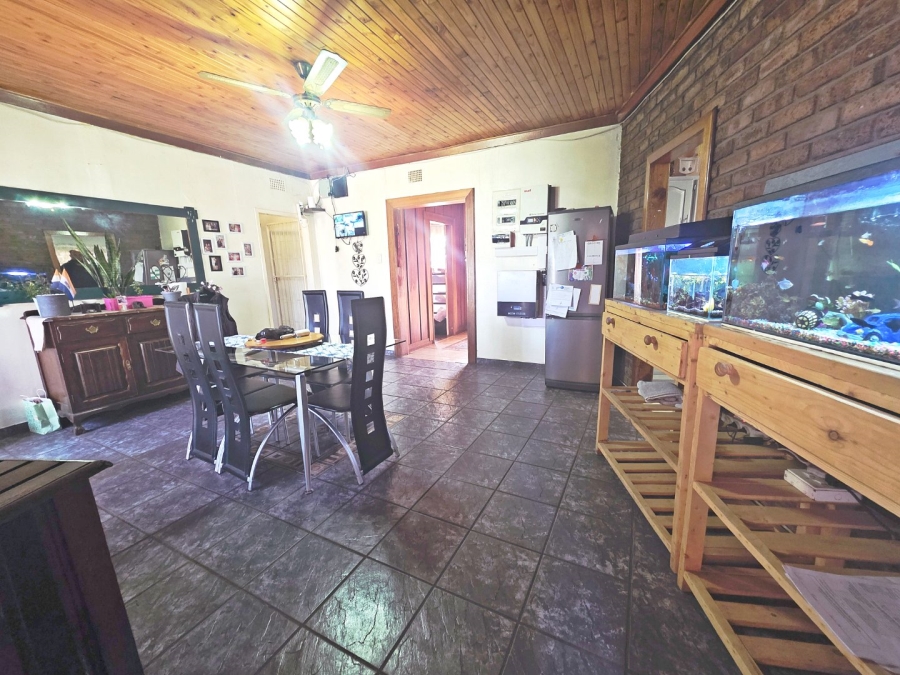 4 Bedroom Property for Sale in Petersfield Gauteng