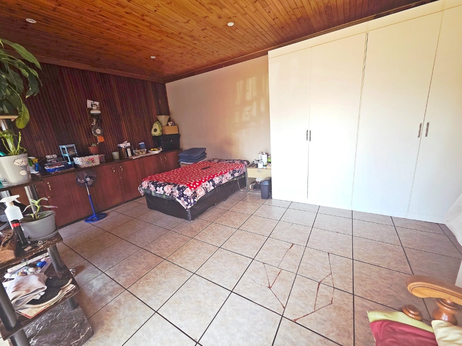 4 Bedroom Property for Sale in Petersfield Gauteng