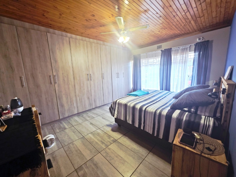 4 Bedroom Property for Sale in Petersfield Gauteng