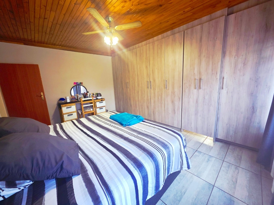 4 Bedroom Property for Sale in Petersfield Gauteng