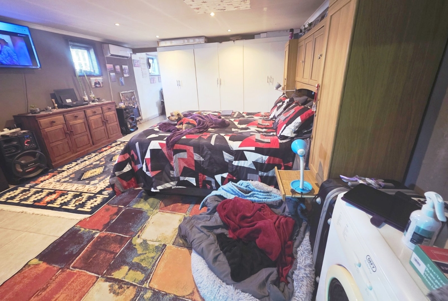 4 Bedroom Property for Sale in Petersfield Gauteng