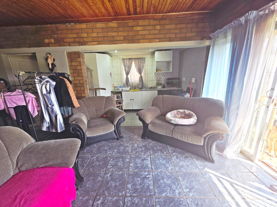 4 Bedroom Property for Sale in Petersfield Gauteng