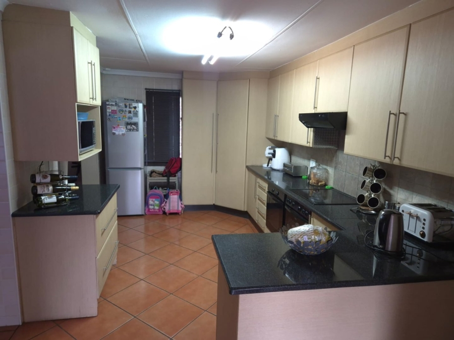 4 Bedroom Property for Sale in Vanderbijlpark SE 3 Gauteng
