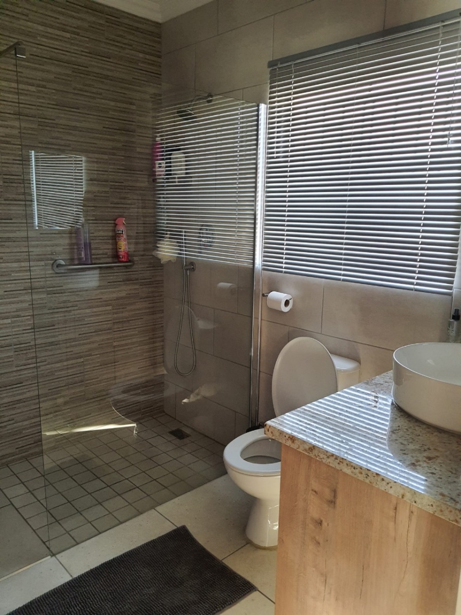 3 Bedroom Property for Sale in Vanderbijlpark SW 5 Gauteng