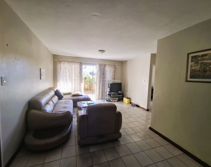 To Let 2 Bedroom Property for Rent in Wapadrand Gauteng