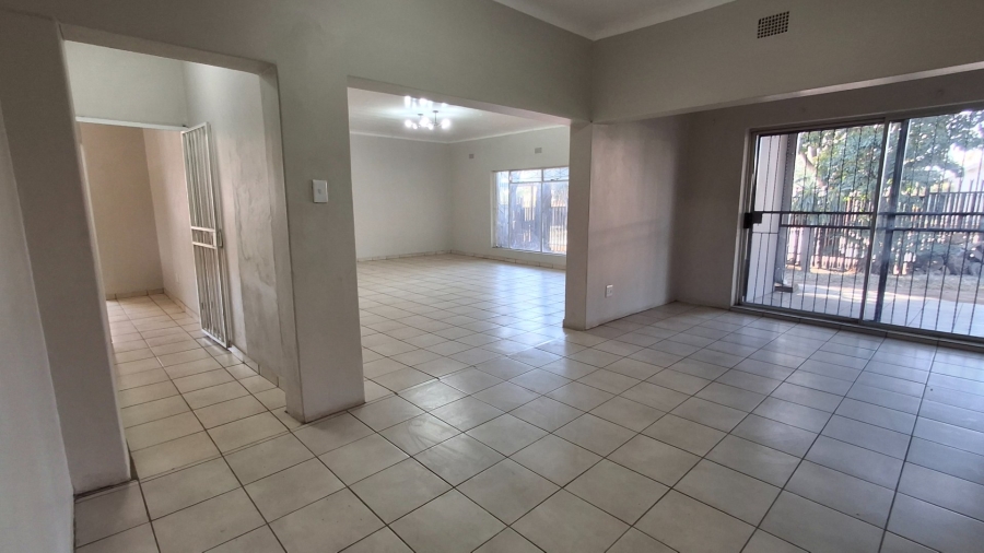 4 Bedroom Property for Sale in Pretoria Gardens Gauteng
