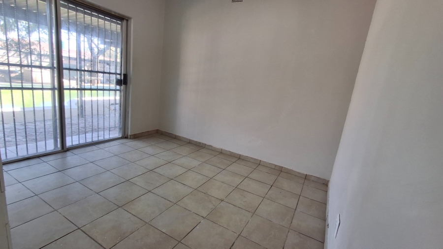 4 Bedroom Property for Sale in Pretoria Gardens Gauteng