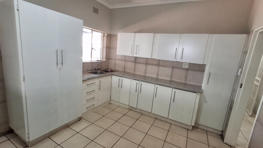 4 Bedroom Property for Sale in Pretoria Gardens Gauteng
