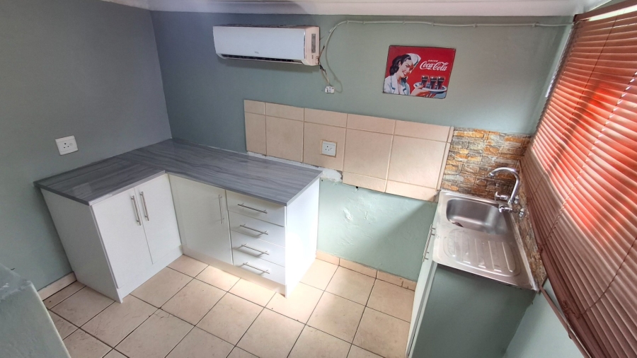 4 Bedroom Property for Sale in Pretoria Gardens Gauteng
