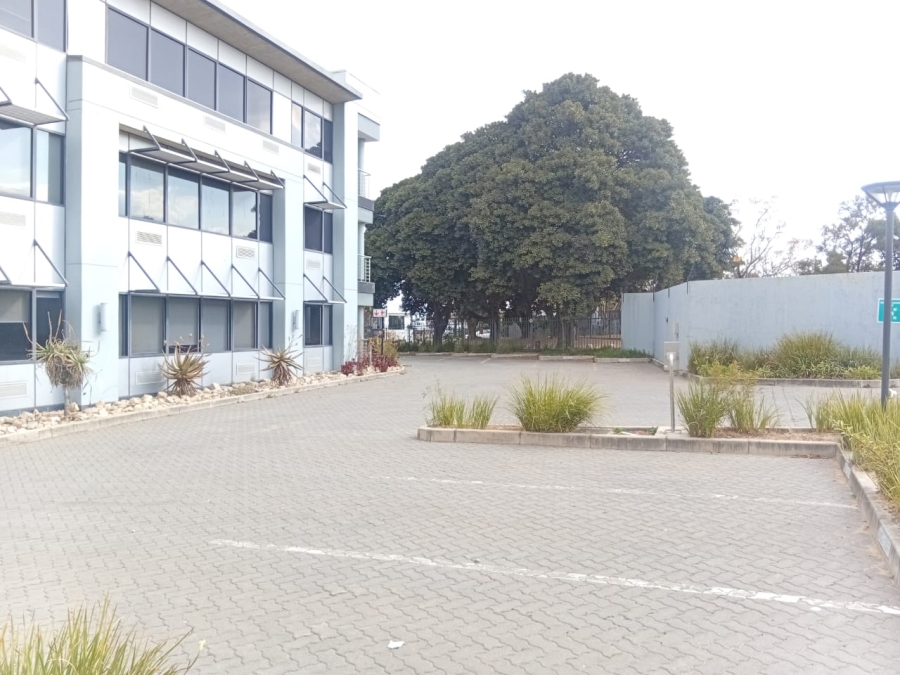 To Let commercial Property for Rent in Randjespark Gauteng