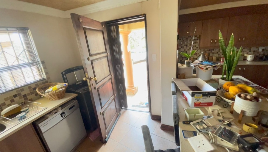 4 Bedroom Property for Sale in The Reeds Gauteng