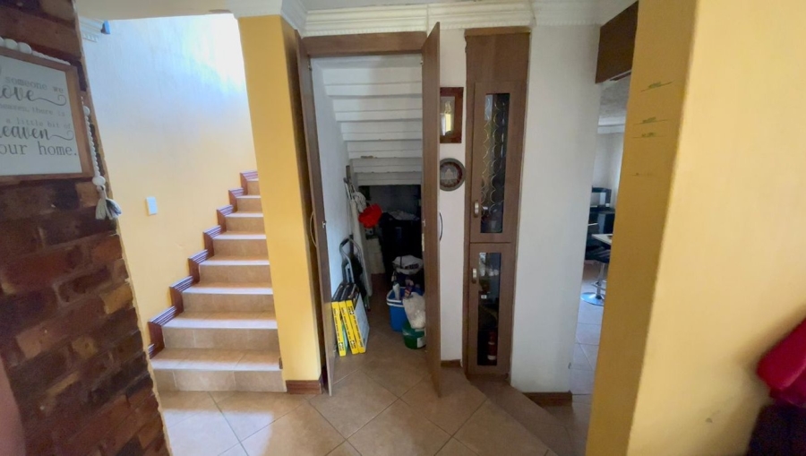4 Bedroom Property for Sale in The Reeds Gauteng